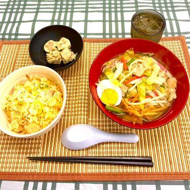 塩タンメン　炒飯