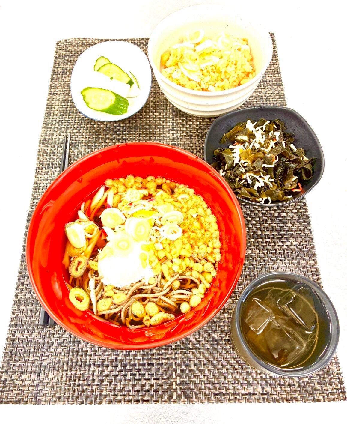 冷やしたぬきうどん